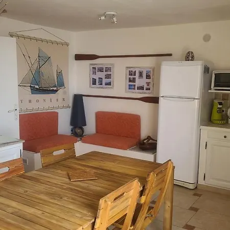 Holiday home Cabanon Severin Canari